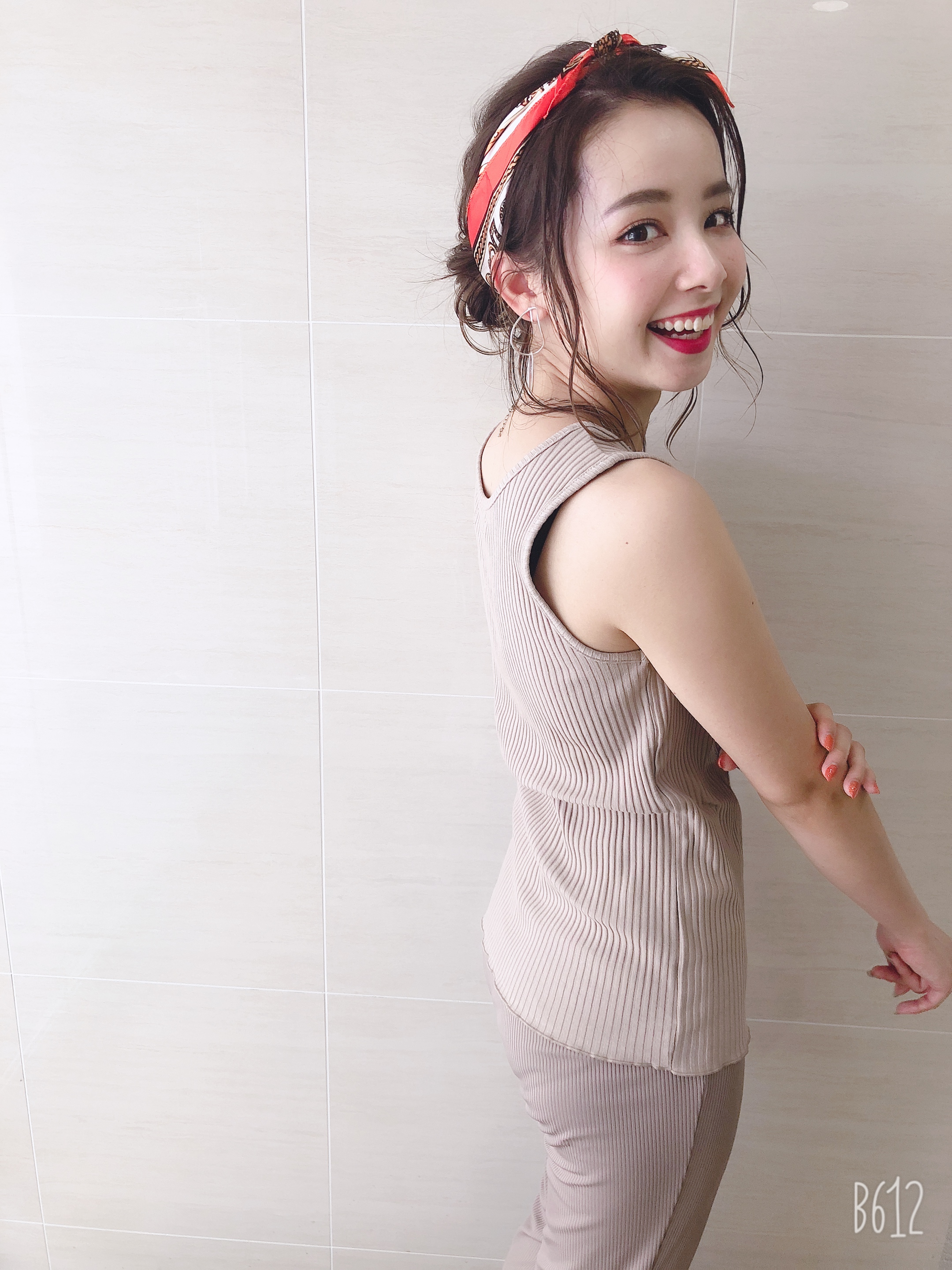 242185D8-E351-438B-99A9-6C9AD515D0B9