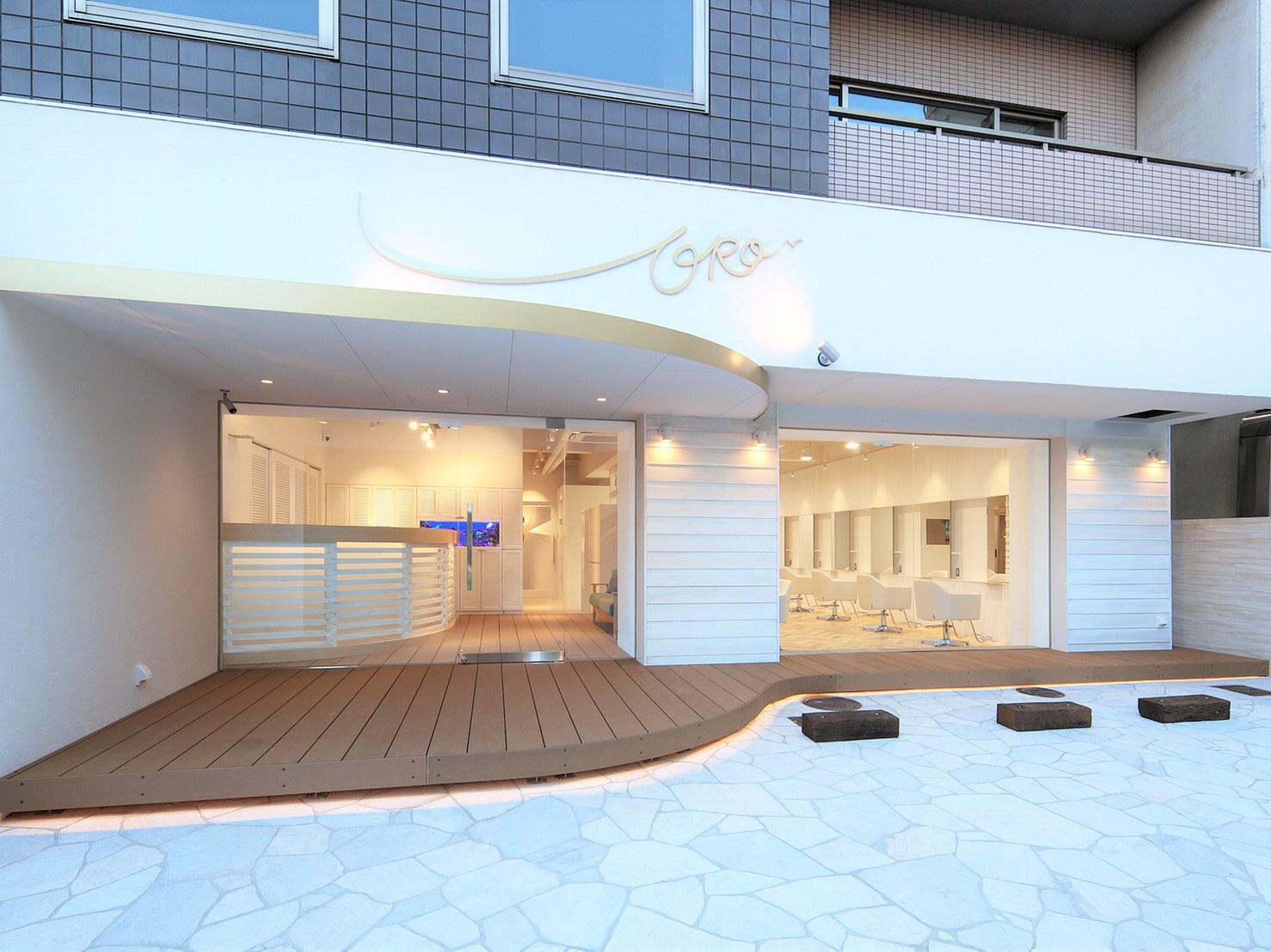 D8CE2292-52FB-407B-81C0-AEB5E2E0B2D2