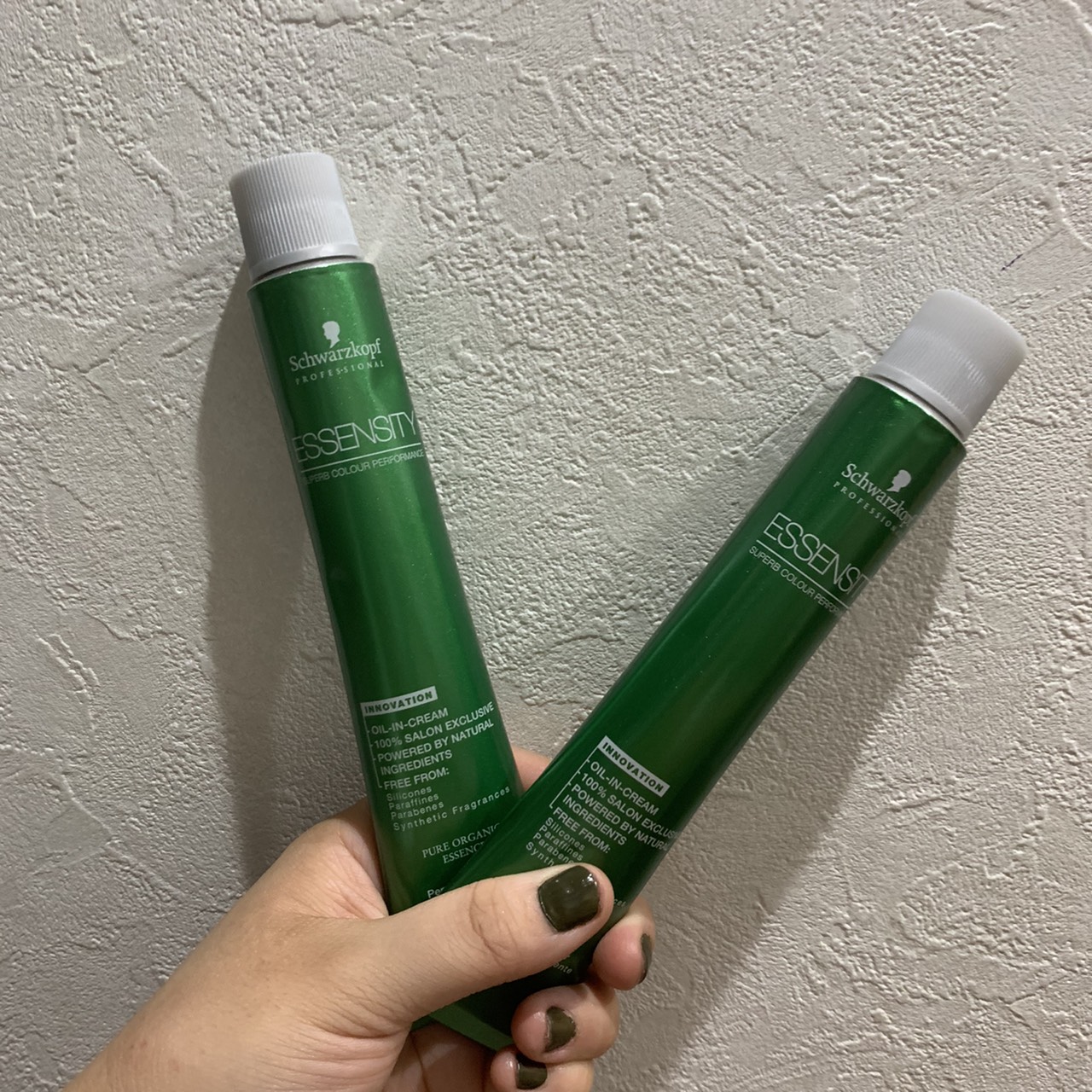 FA648C0D-DF70-451F-B9EE-77DFE6A611E7