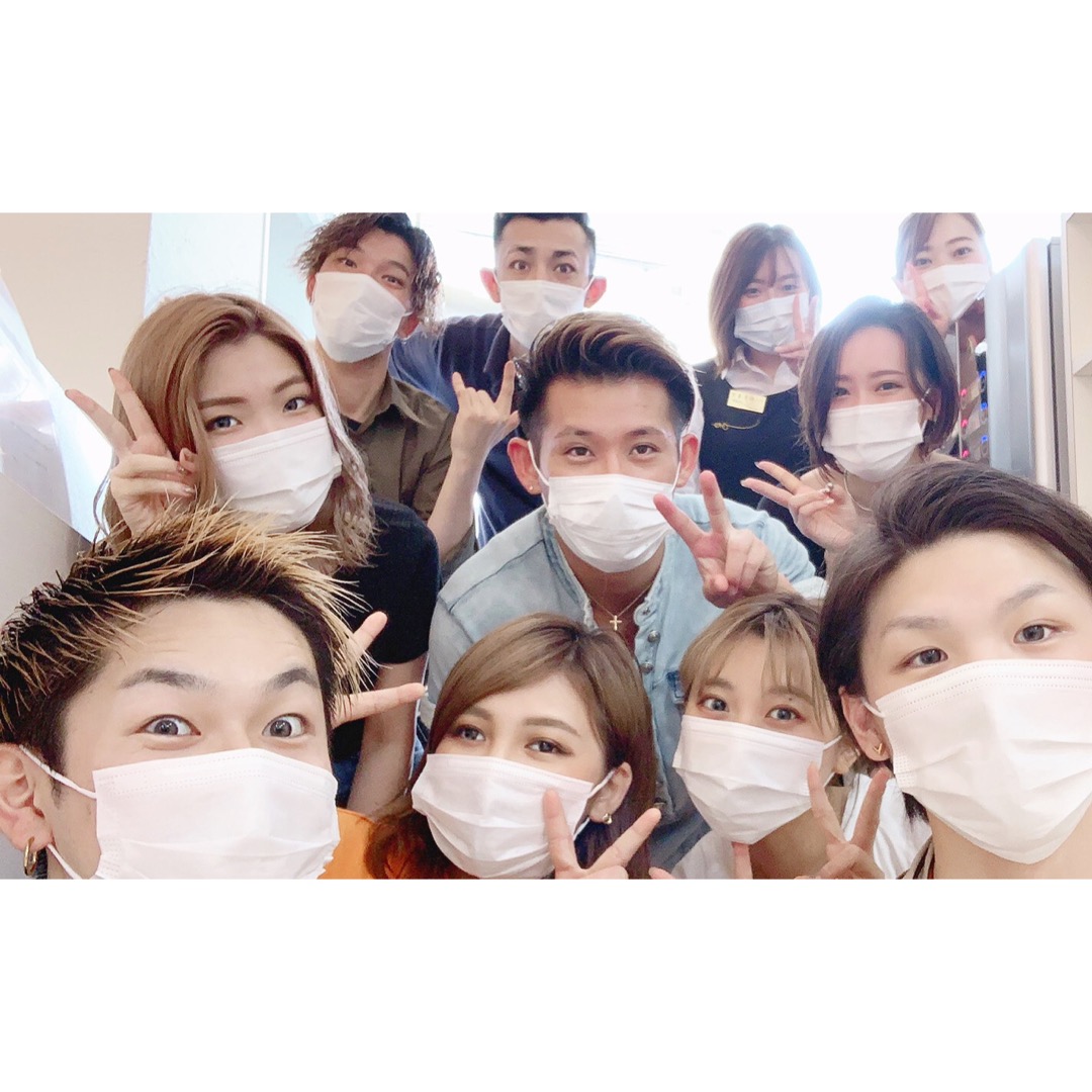 6F868487-2FD9-404E-8B33-6AFFCD319C48