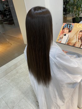 B902E2E3-1460-4E79-8B7B-A0DD9E9BB8C7