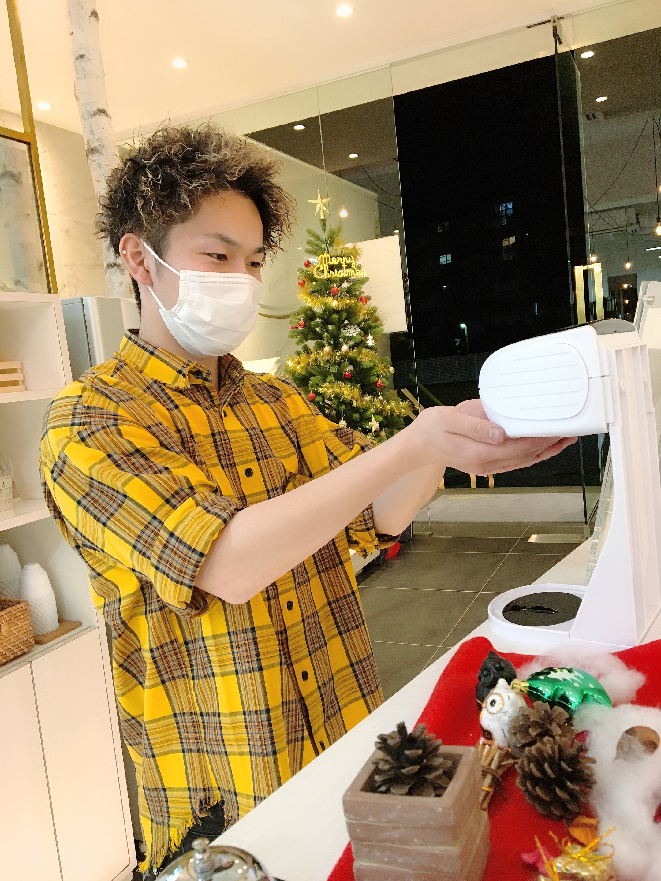 6FDC6B2F-3C5D-4958-91E2-8C1B87B77DE8