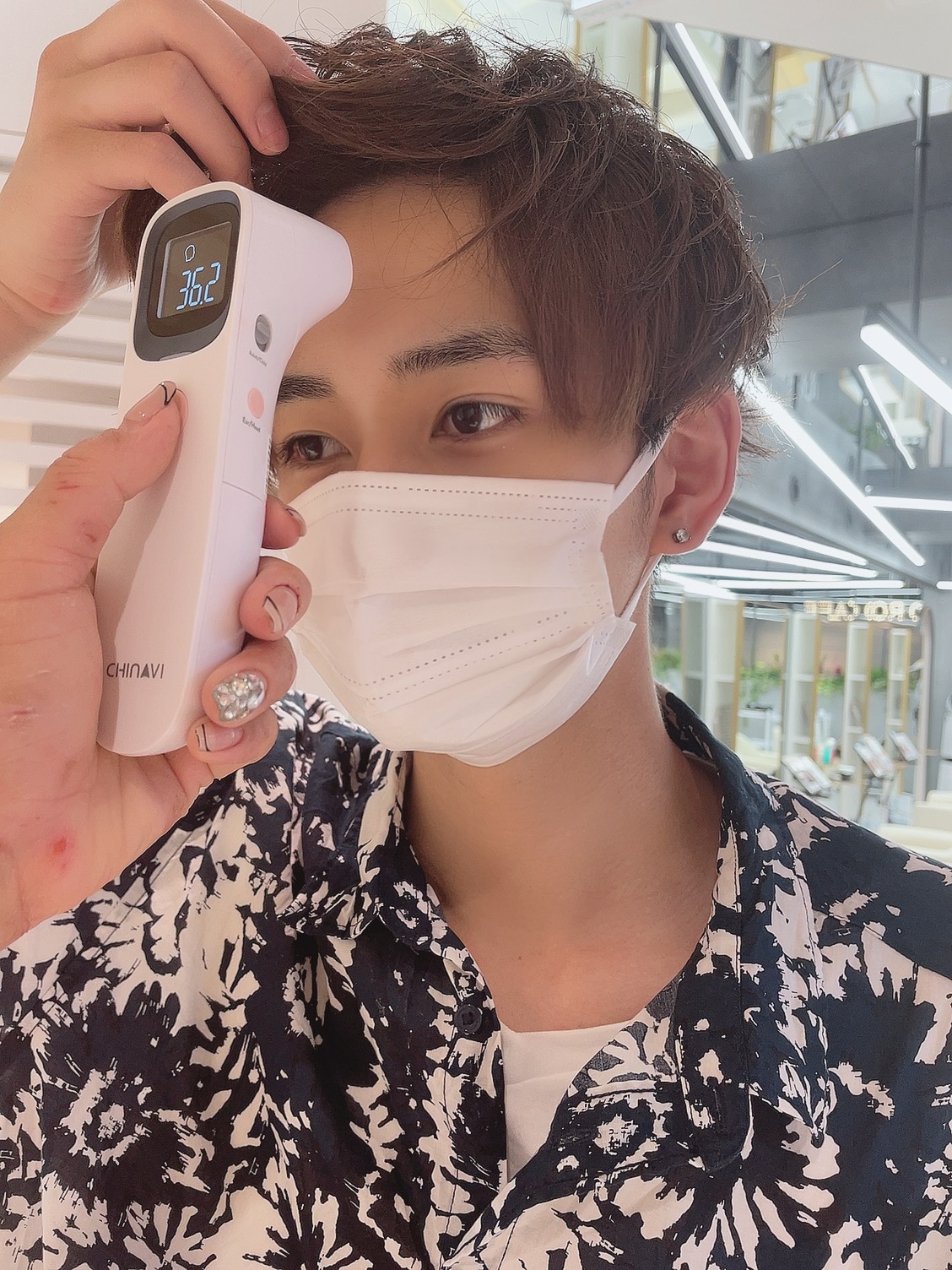 DA342C1B-9F31-499E-86ED-D3B22C2403CA