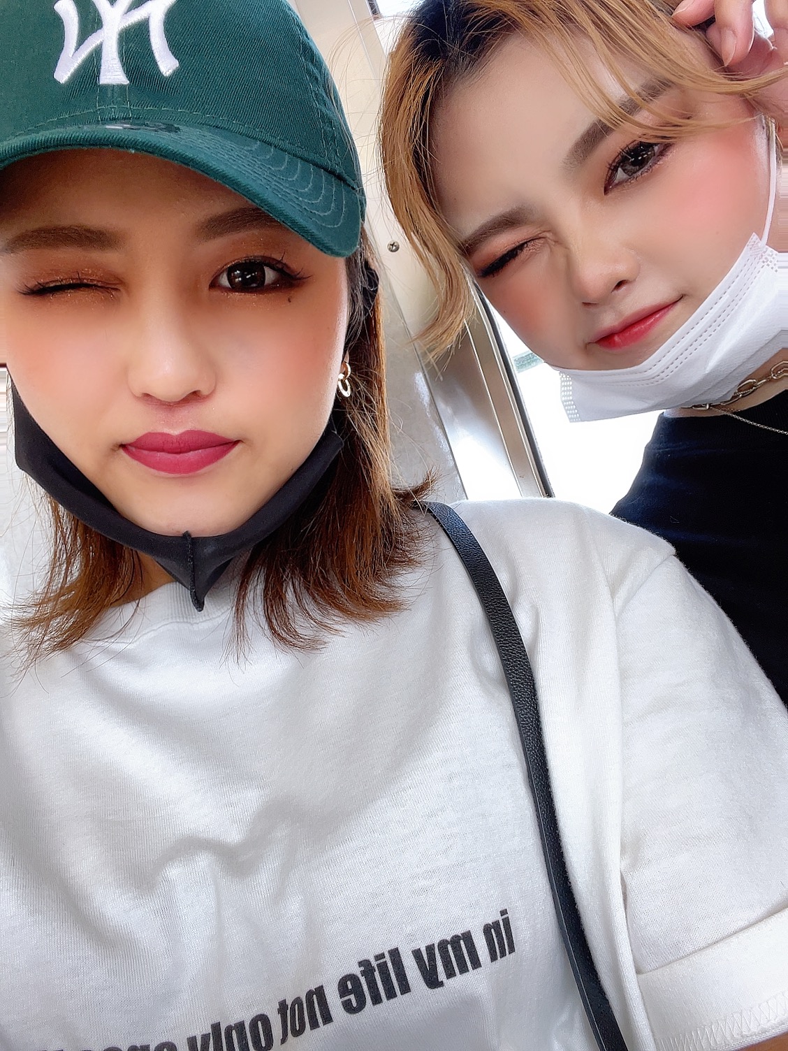 E88CBDEF-E820-494E-94B7-F06CB98FA2F2