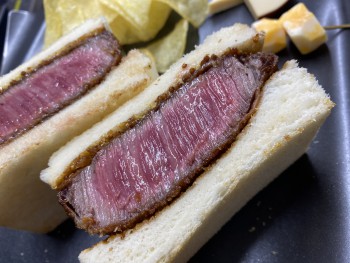 DD44AB24-1744-4F26-BAA4-2546692477D5